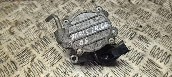 Toyota Yaris Vacuum pump ST553M1