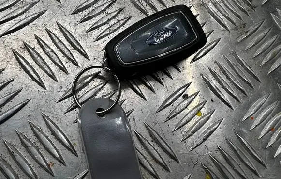 Ford Mondeo MK IV Ignition key/card AM5T15K601AD AM5T15K601 AM5A22053CC