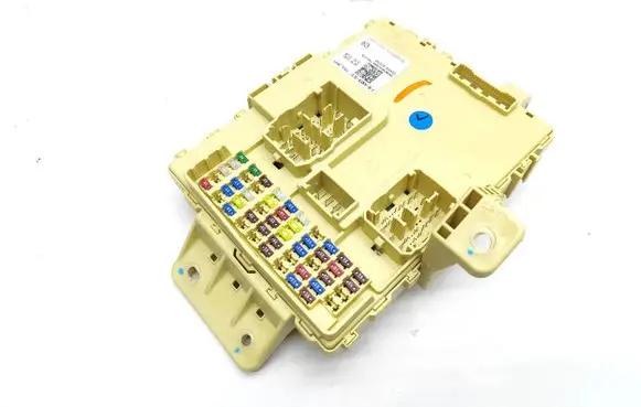 Hyundai Santa Fe Fuse module 919C5S1000 91950S2250