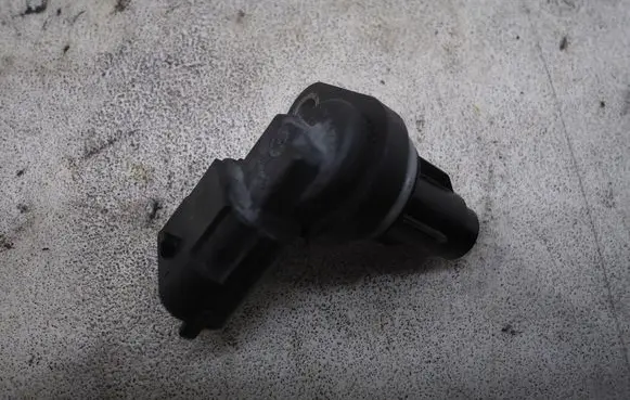KIA Rio Camshaft position sensor GMAUTO4574097