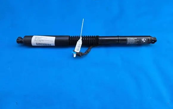 BMW X3M F97 Tailgate strut 7397322