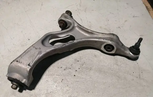 Porsche Cayenne (92A) Front lower control arm/wishbone 7P0407151E