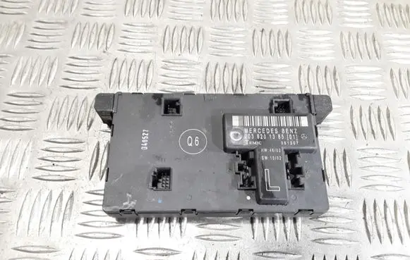 Mercedes-Benz C W203 Door control unit/module 2038201385 203820138501