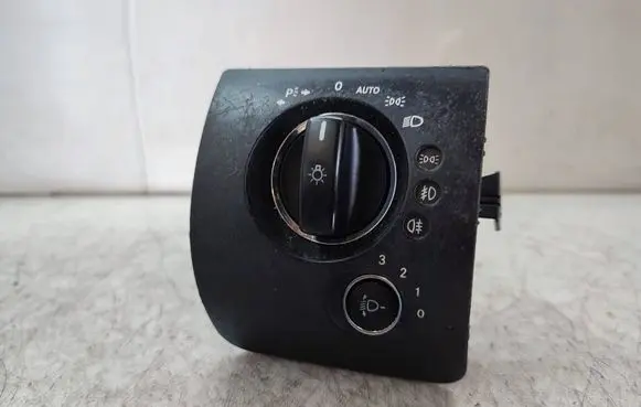 Mercedes-Benz ML W164 Light switch A1645453304