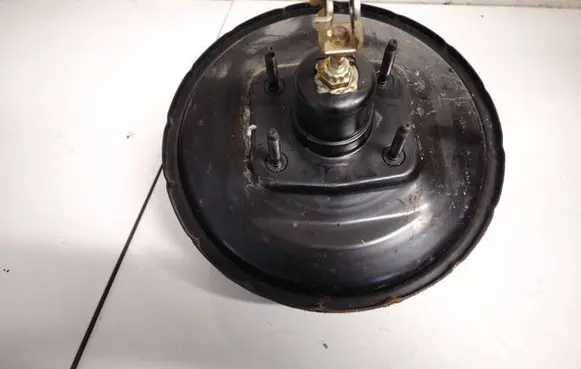 Honda CR-V Brake booster