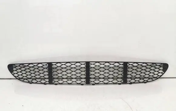 Mercedes-Benz E W211 Front bumper lower grill A2118850053