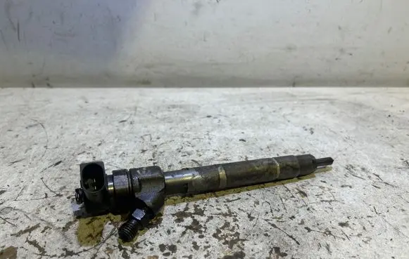 Mercedes-Benz E W211 Fuel injector 0445110177