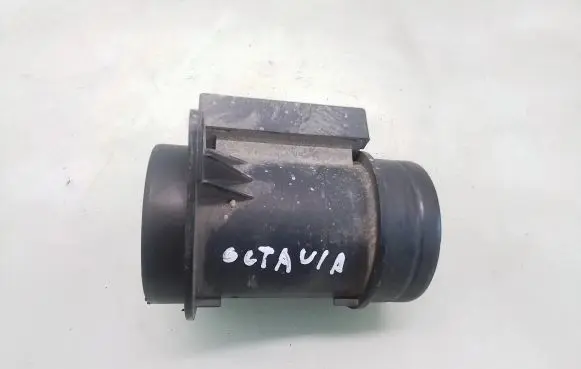 Skoda Octavia Mk1 (1U) Mass air flow meter 074906461