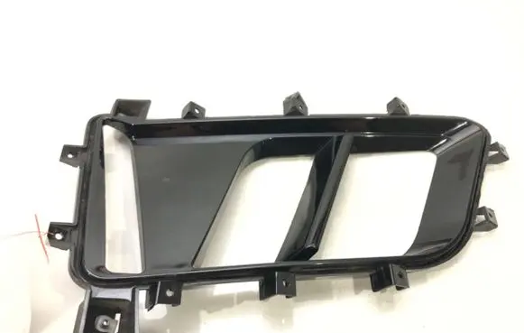 Chevrolet Camaro Front bumper lower grill
