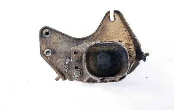 Audi A4 S4 B5 8D Engine mounting bracket