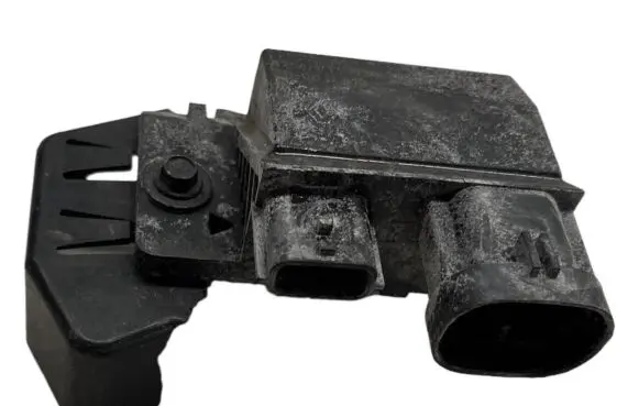 Renault Clio IV Coolant fan relay 255501296R R080410 2501130968