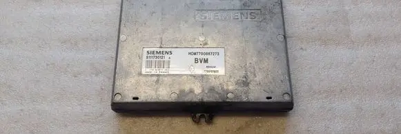 Renault Megane I Engine control unit/module S111730121A