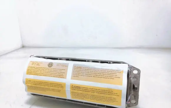 Volkswagen Touran I Passenger airbag 1T0880204A 0021HP09157