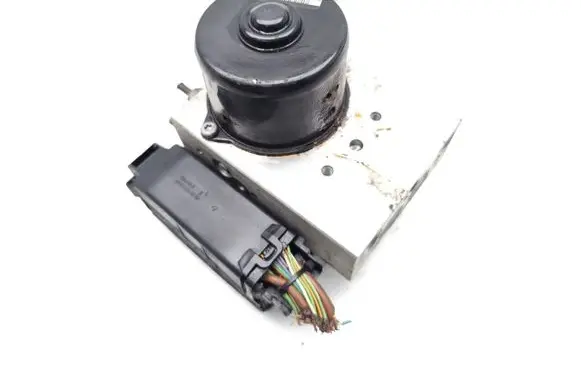 Chrysler Crossfire ABS Pump A0044317412 10020404324 10092515903