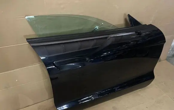 Porsche Taycan 9J1 Front door