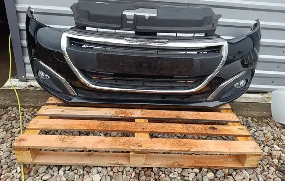 Peugeot 208 I Front bumper 