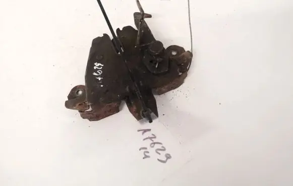 Mitsubishi Carisma Engine bonnet/hood lock/catch