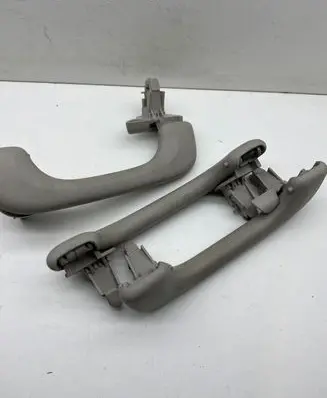 Renault Modus Front interior roof grab handle 8200035038