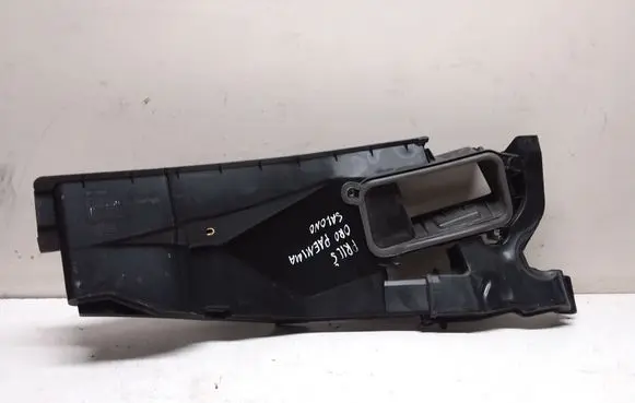 Mercedes-Benz CLS C218 X218 Air intake duct part A2128300144