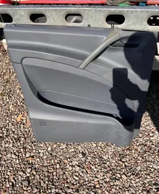 Mercedes-Benz Vito Viano W639 Front door card panel trim A6397270071 P085441010000