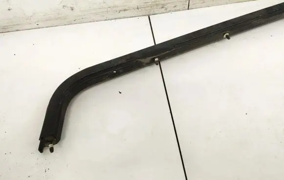 Chrysler Voyager Sliding door trim 