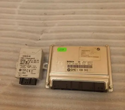 BMW 5 E39 Engine control unit/module 1430943 0261204620