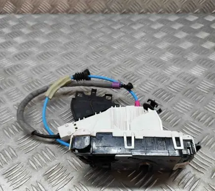 Mercedes-Benz CLA C117 X117 W117 Rear door lock A2040085999 A0997305900