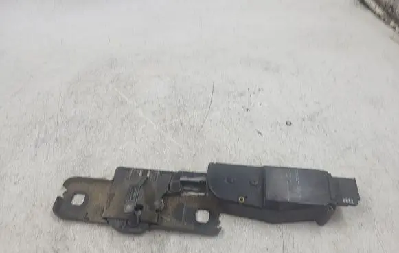 Audi A4 S4 B8 8K Tailgate/trunk/boot lift motor 4F9827383B