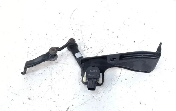 Toyota Prius+ (ZVW40) Headlight/headlamp level sensor B1448532