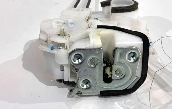Mitsubishi Mirage VI G4 Attrage Rear door lock