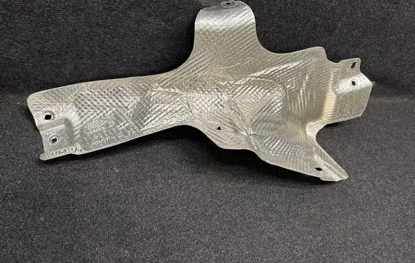 Jeep Grand Cherokee WL Exhaust heat shield 68598331AA 19386G