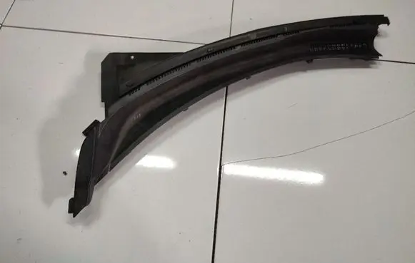 Mitsubishi ASX Wiper trim