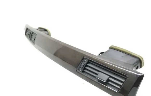 BMW 5 E60 E61 Dash center air vent grill