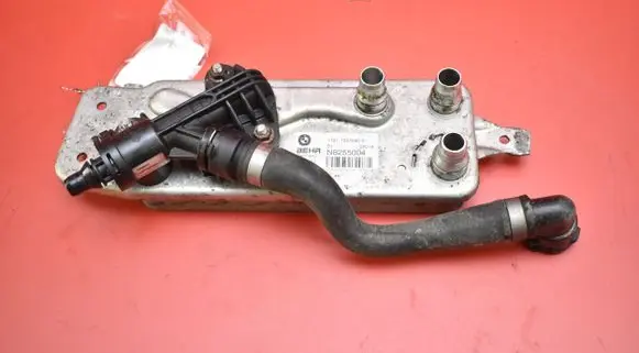 BMW 7 F01 F02 F03 F04 Engine oil radiator 7597890