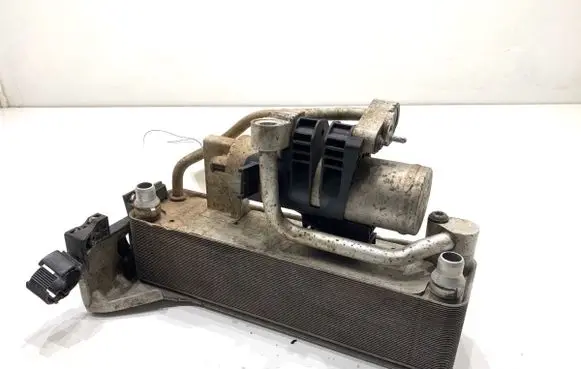 BMW 3 GT F34 Coolant radiator 9338330