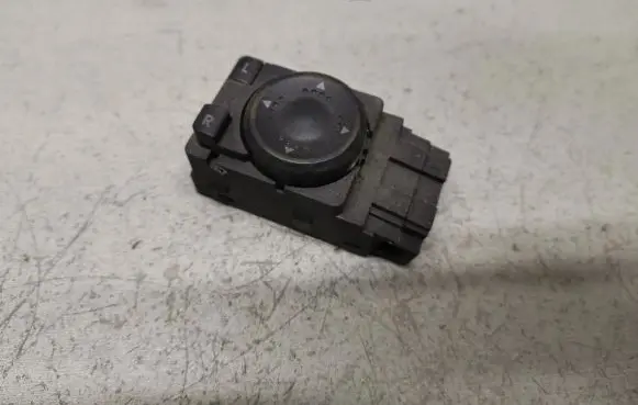 Volkswagen PASSAT B5 Wing mirror switch 3B1959565B