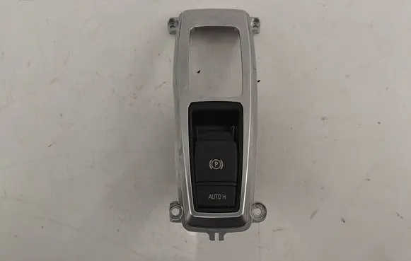 BMW X5 E70 Gear shifter surround trim plastic 6975467