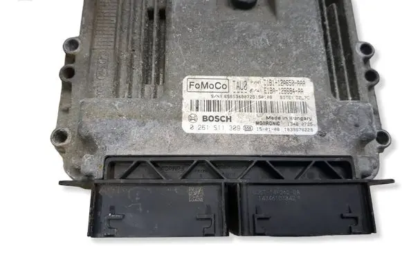 Ford Fiesta Engine control unit/module C1B112A650AAA E1BA12B684AA 0261S11309