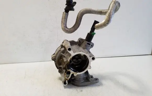 Skoda Superb B6 (3T) Vacuum pump 06J145100G