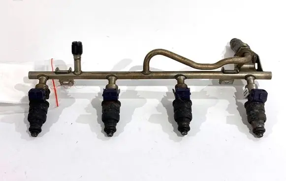 Opel Meriva A Fuel main line pipe