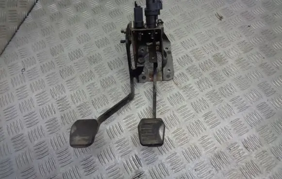 Ford Transit Brake pedal