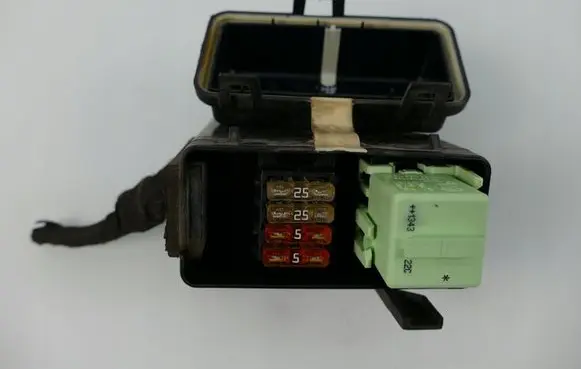Mini Cooper Countryman R60 Fuse module 2755704