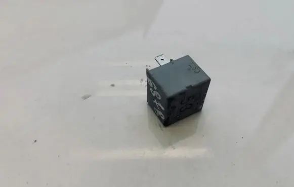 Ford Galaxy Other relay 141951253b 20240072