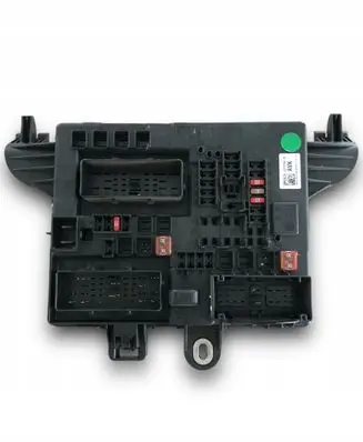 Opel Insignia A Fuse module 22737768