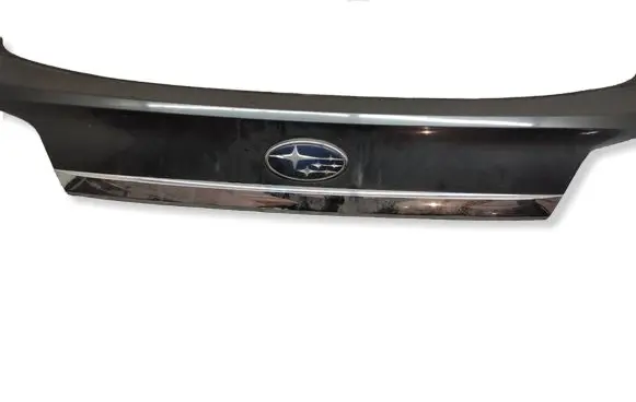 Subaru Legacy Tailgate trim 91112AJ050