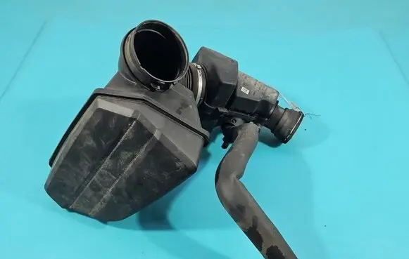 BMW 3 G20 G21 Intake resonator 8656981 IMPRK1564682
