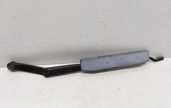 Audi 80 90 S2 B4 Front wiper blade arm 893955407E