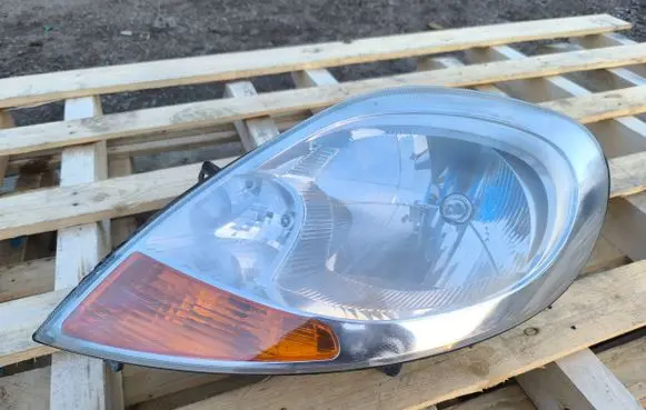Renault Trafic II (X83) Headlight/headlamp 8200701352 93859827 89313950