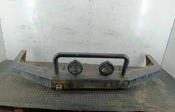 Land Rover Discovery Front bumper ZDERZAKSTALOWY