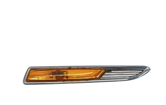 Ford Mondeo MK IV Front fender indicator light 7S7113K354AF